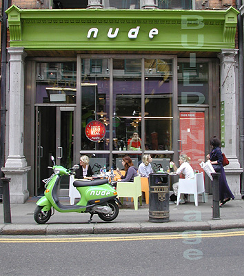 Nude cafe