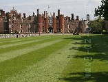 i-001358 (Hampton Court Palace)