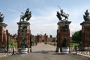 i-001362 (Hampton Court Palace)