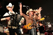 i-002263 (Paul Young and Los Pacaminos)